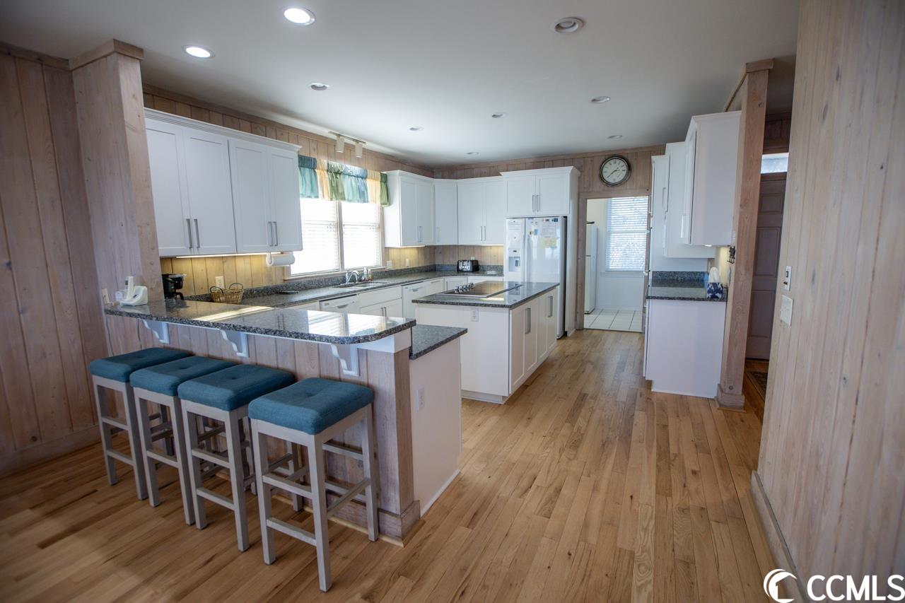 230 Sea Oats Circle Pawleys Island, SC 29585 - Photo 15 of 39