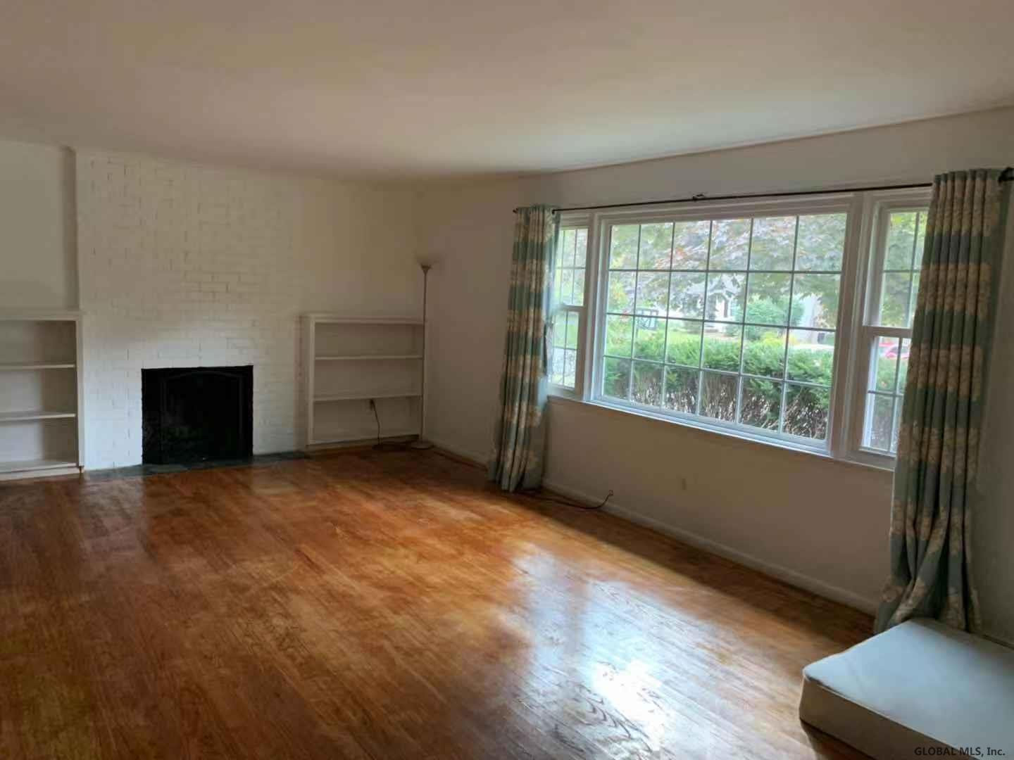 79 Devon Road Bethlehem, NY 12054 - Photo 3 of 29 Photo 3