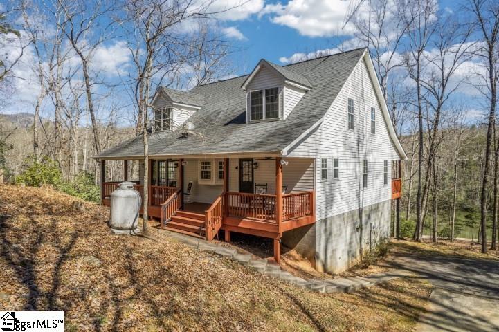 202 Hunters Ridge Pickens, SC 29671 - Photo 2 of 36