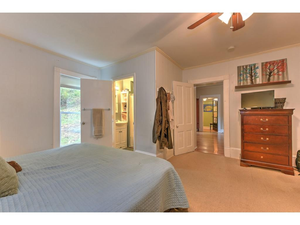2904 Cherokee Road Johnson City, TN 37604 - Photo 20 of 36 Photo 20