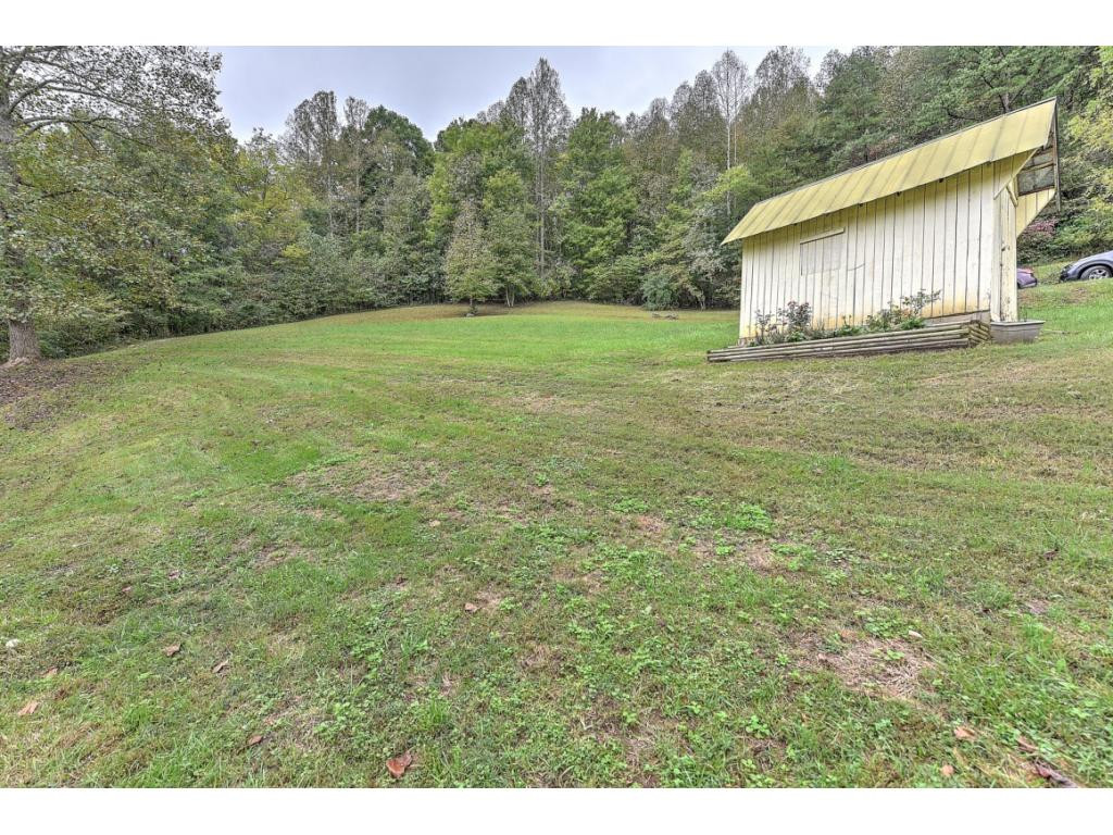 2904 Cherokee Road Johnson City, TN 37604 - Photo 33 of 36 Photo 33