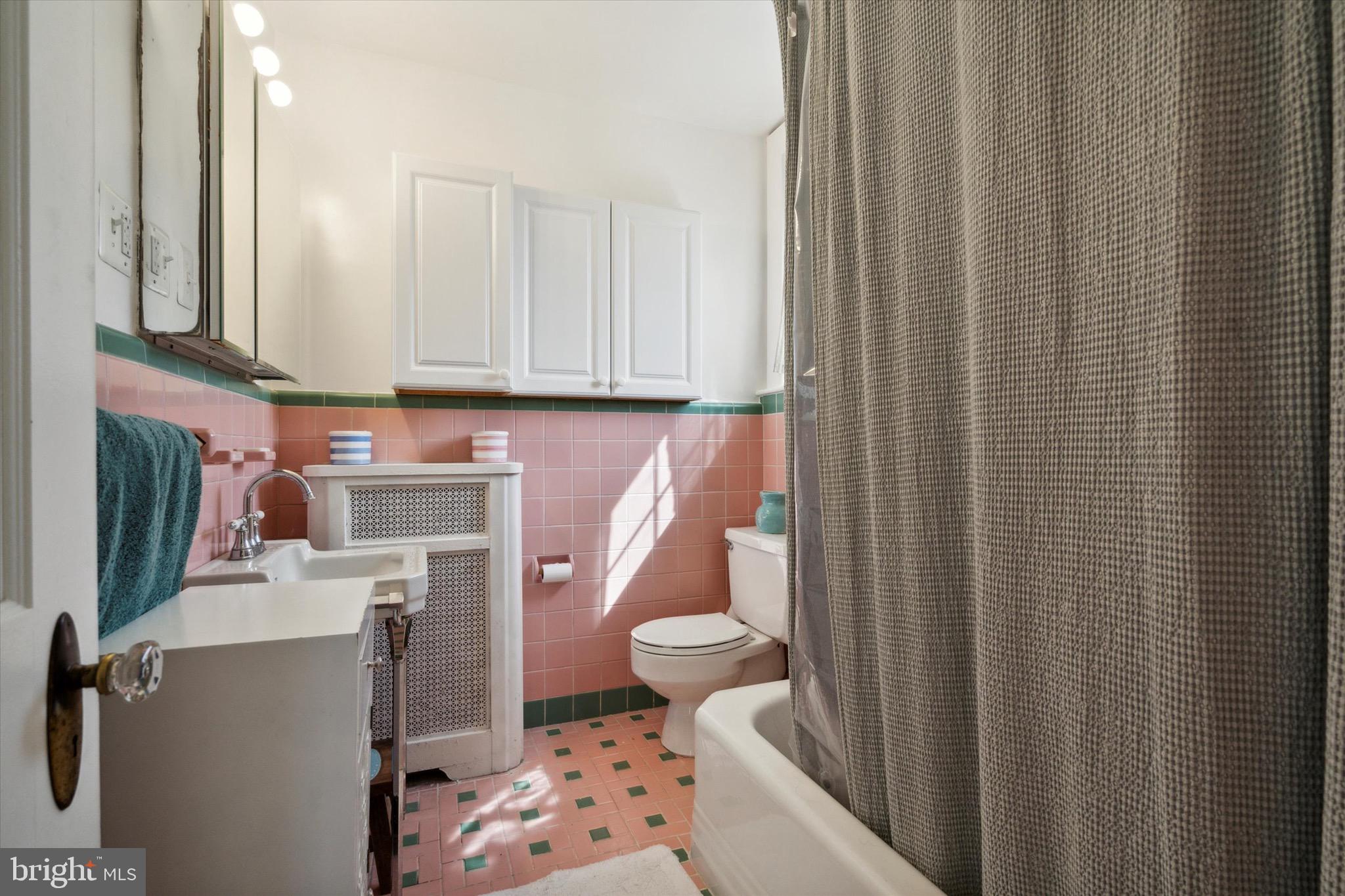 14020 Trevose Road Philadelphia, PA 19116 - Photo 6 of 35