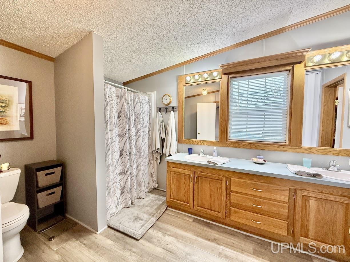 2600 South Hill Road Gladstone, MI 49837 - Photo 18 of 34