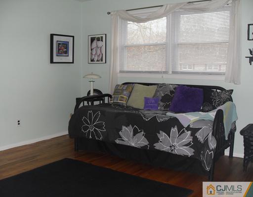 11 Alexander Road East Brunswick, NJ 08816 - Photo 12 of 21 Gallery Image 12