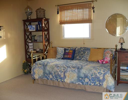 11 Alexander Road East Brunswick, NJ 08816 - Photo 15 of 21 Gallery Image 15