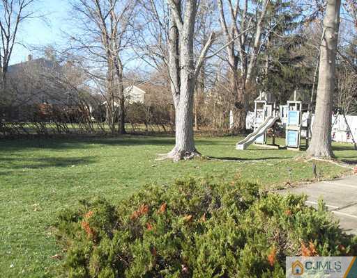 11 Alexander Road East Brunswick, NJ 08816 - Photo 19 of 21 Gallery Image 19