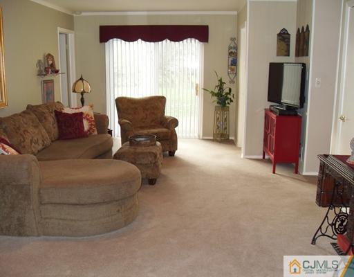 11 Alexander Road East Brunswick, NJ 08816 - Photo 10 of 21 Gallery Image 10