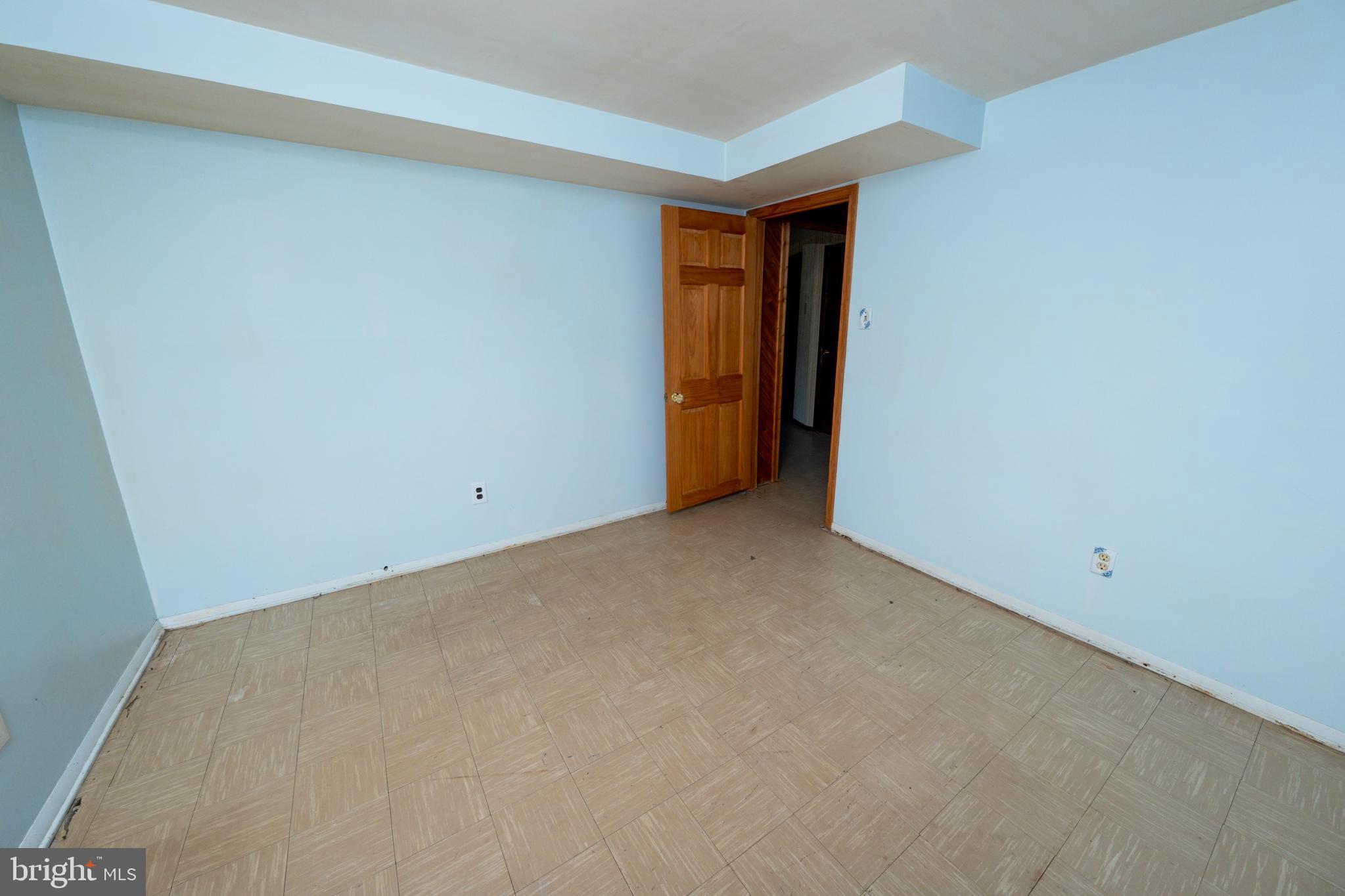 36 Cornell Drive Delran, NJ 08075 - Photo 10 of 26 Lower level bedroom