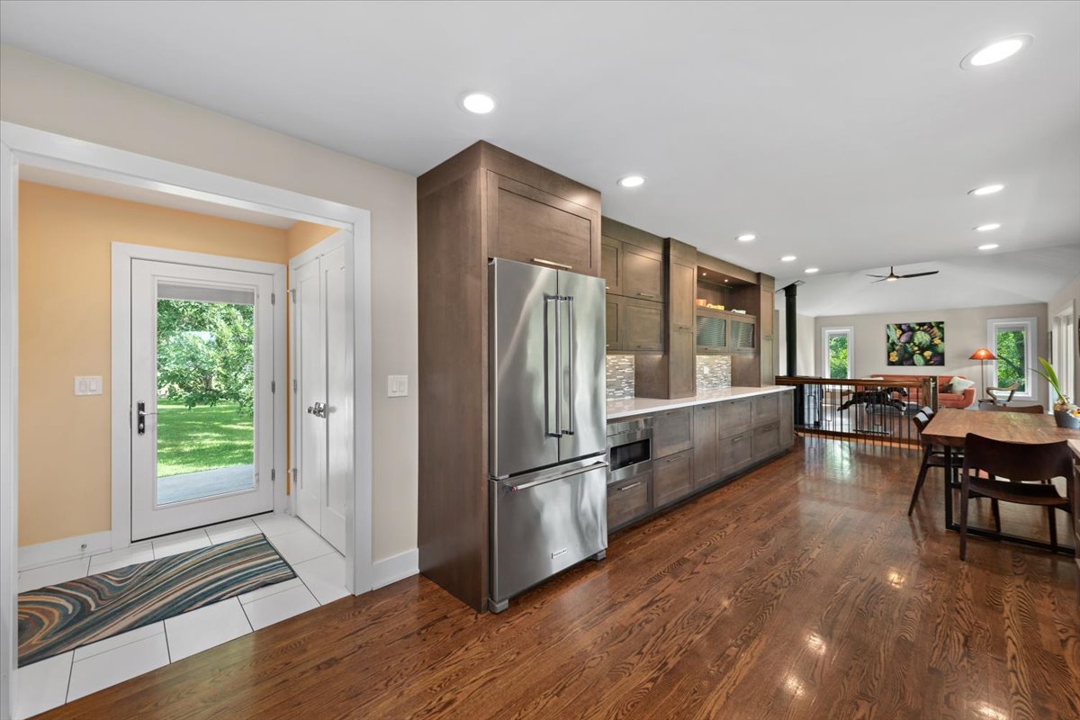 5908 Edgewood Road Crystal Lake, IL 60012 - Photo 14 of 60