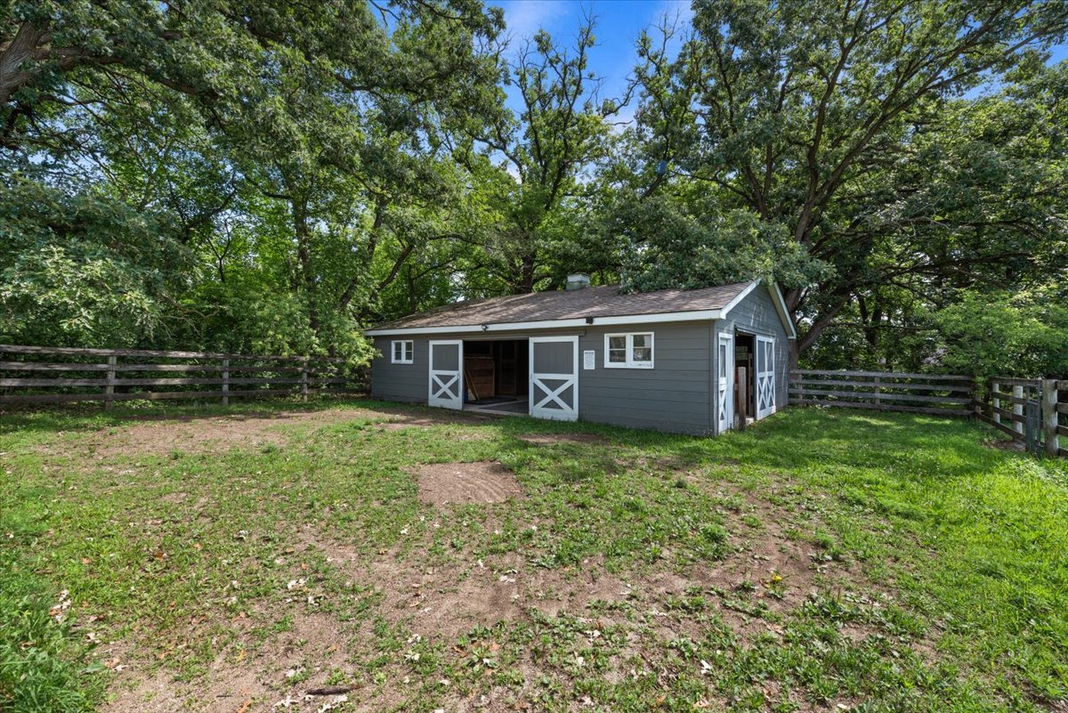 5908 Edgewood Road Crystal Lake, IL 60012 - Photo 32 of 60