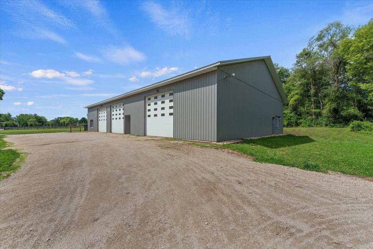 5908 Edgewood Road Crystal Lake, IL 60012 - Photo 36 of 60 a view of an outdoor space and a yard