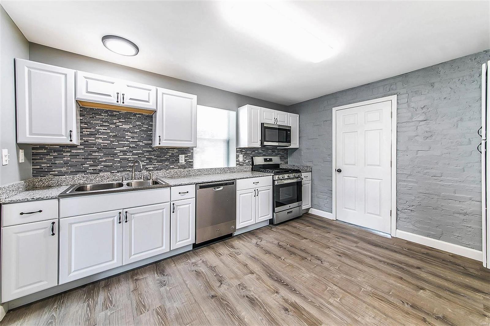 725 Military Road St. Louis, MO 63125 - Photo 19 of 34 Gallery Image 19