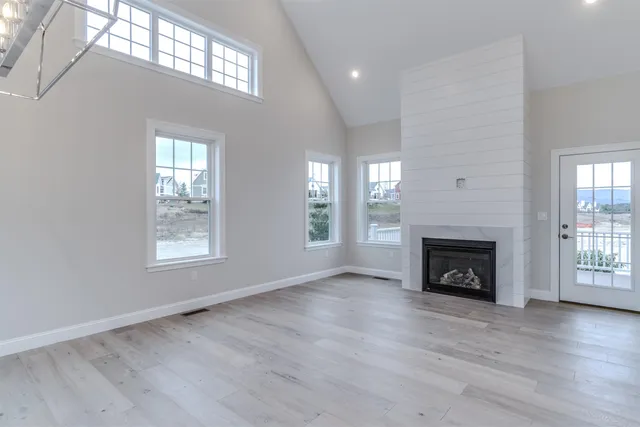 $1,098,885 | 11 Braeden Drive, Unit 5, Thornton, NH 03285