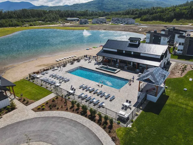 $1,098,885 | 11 Braeden Drive, Unit 5, Thornton, NH 03285