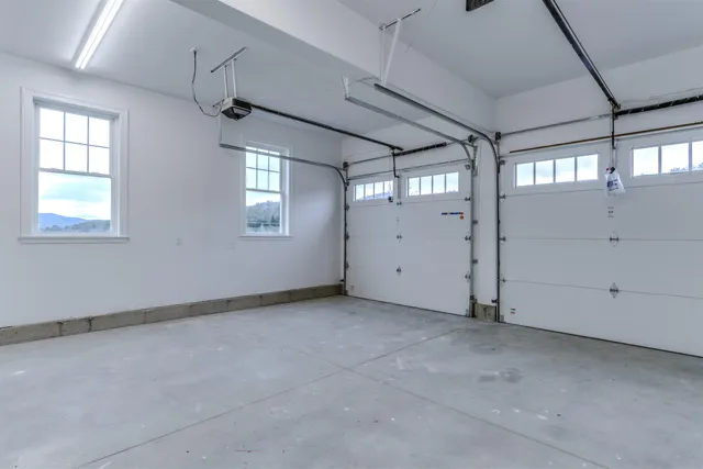 $1,098,885 | 11 Braeden Drive, Unit 5, Thornton, NH 03285