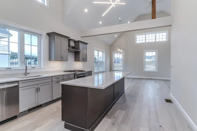 $1,098,885 | 11 Braeden Drive, Unit 5, Thornton, NH 03285