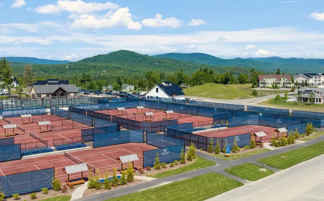 $1,098,885 | 11 Braeden Drive, Unit 5, Thornton, NH 03285