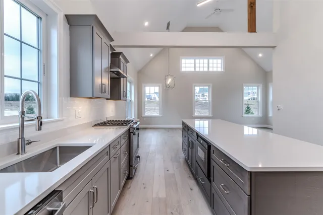 $1,098,885 | 11 Braeden Drive, Unit 5, Thornton, NH 03285