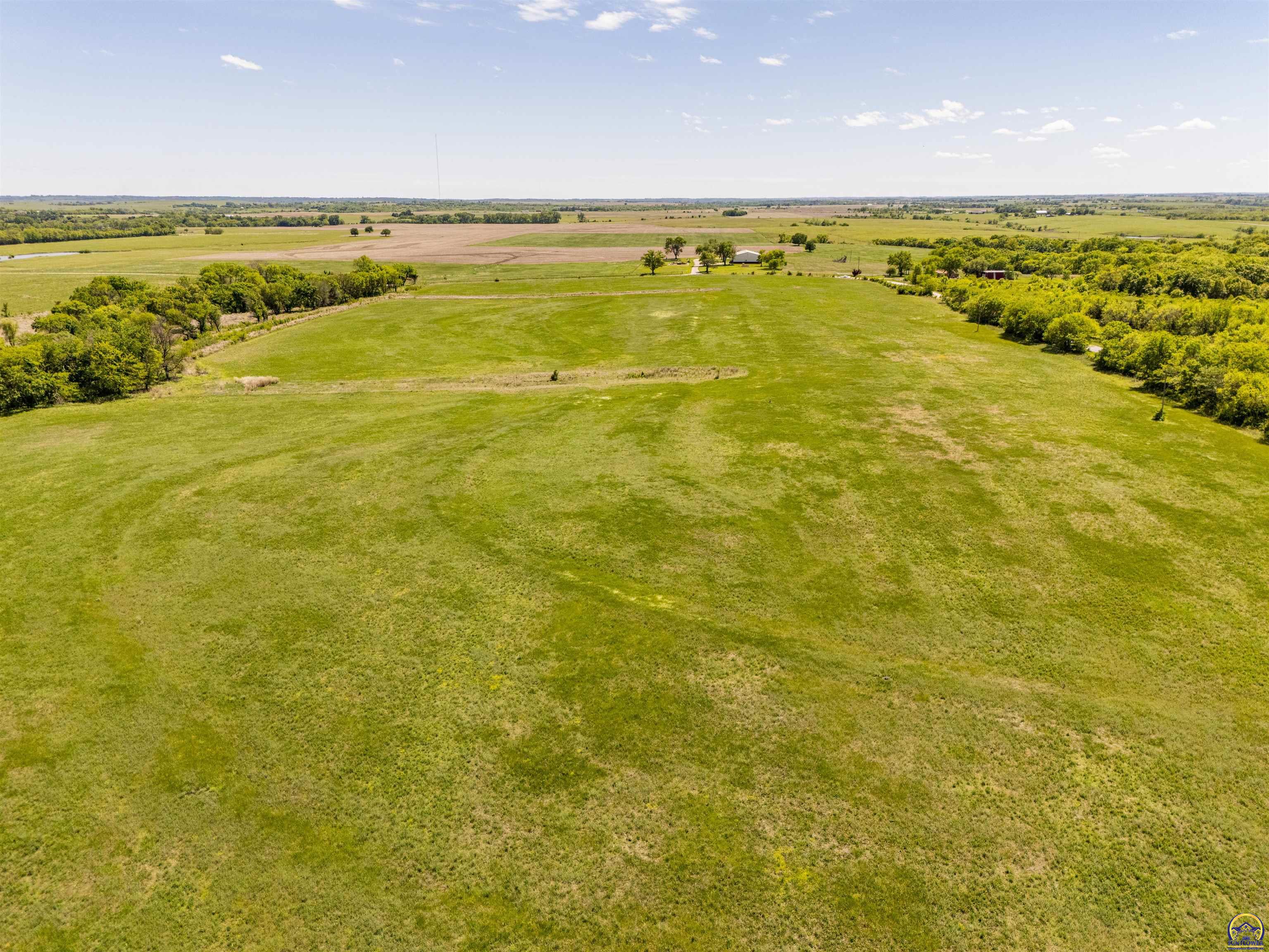 2026 Northwest Douglas Road Topeka, KS 66615 - Photo 70 of 94