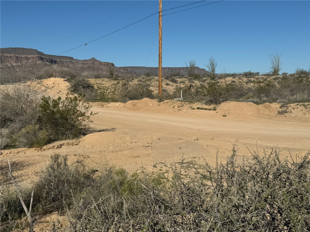 4332 West Sunset Road Yucca, AZ 86438 - Photo 4 of 7 a view of ocean and mountain