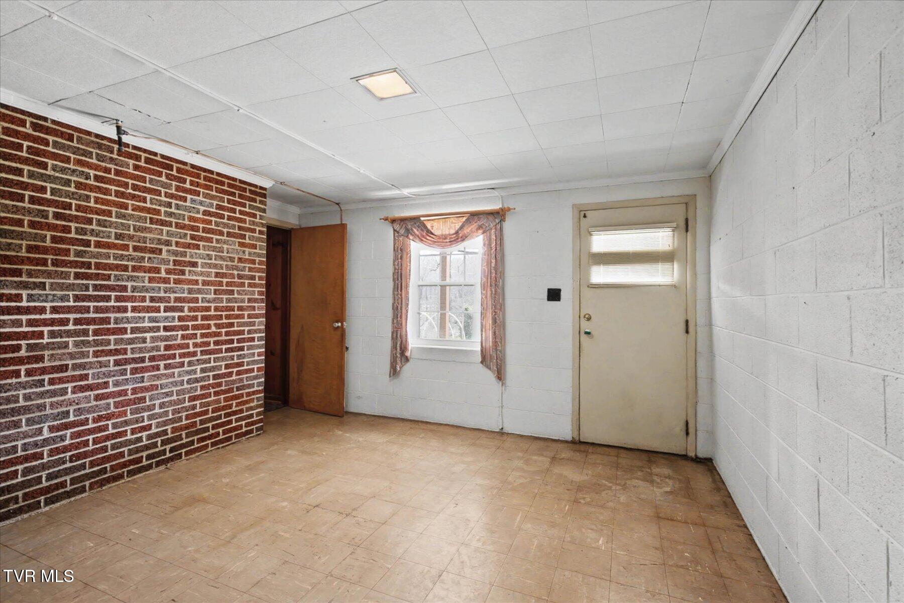 4525 Chickasaw Road Kingsport, TN 37664 - Photo 32 of 49 32-4525 Chickasaw-32