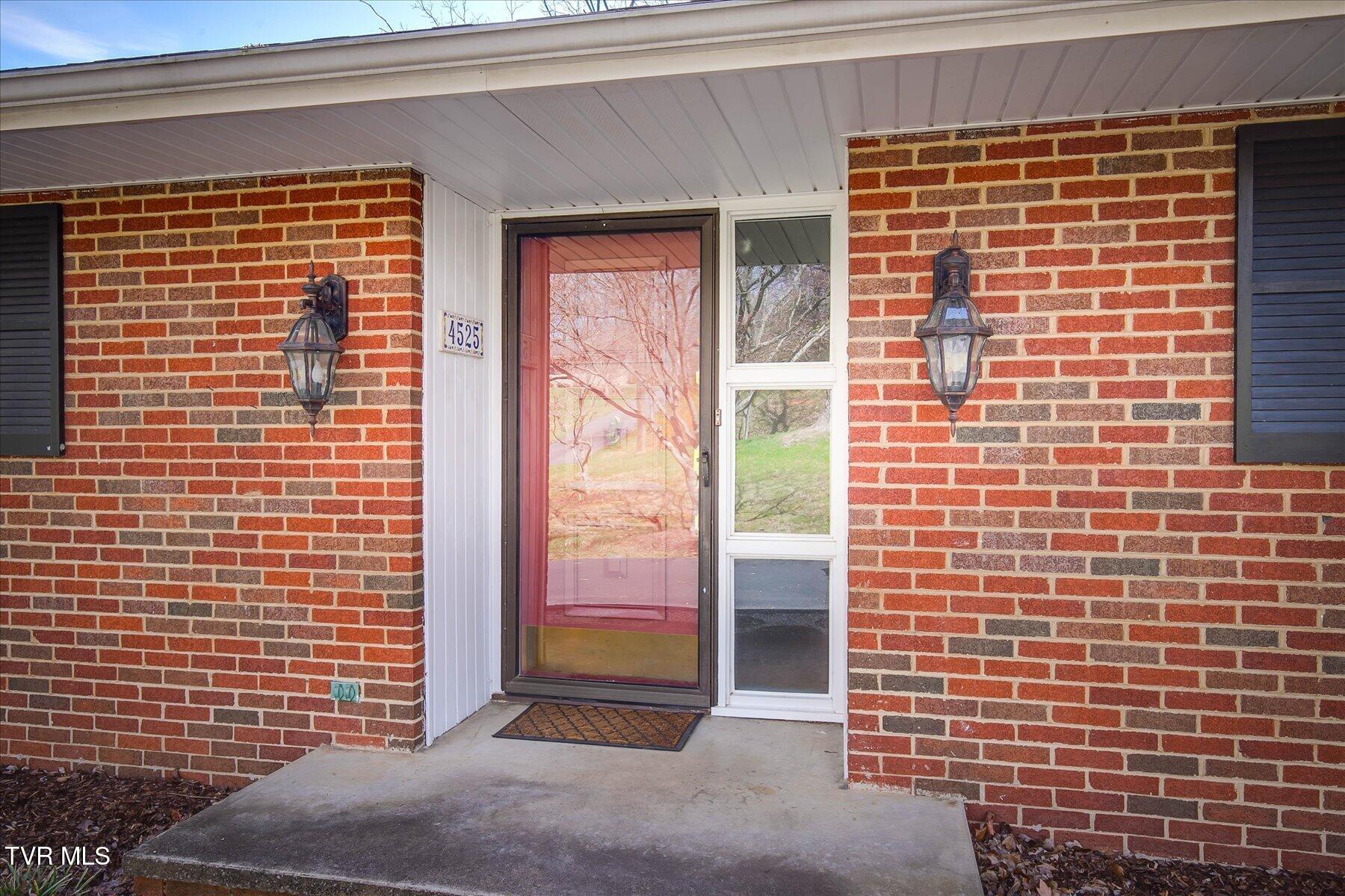 4525 Chickasaw Road Kingsport, TN 37664 - Photo 5 of 49 05-4525 Chickasaw-5