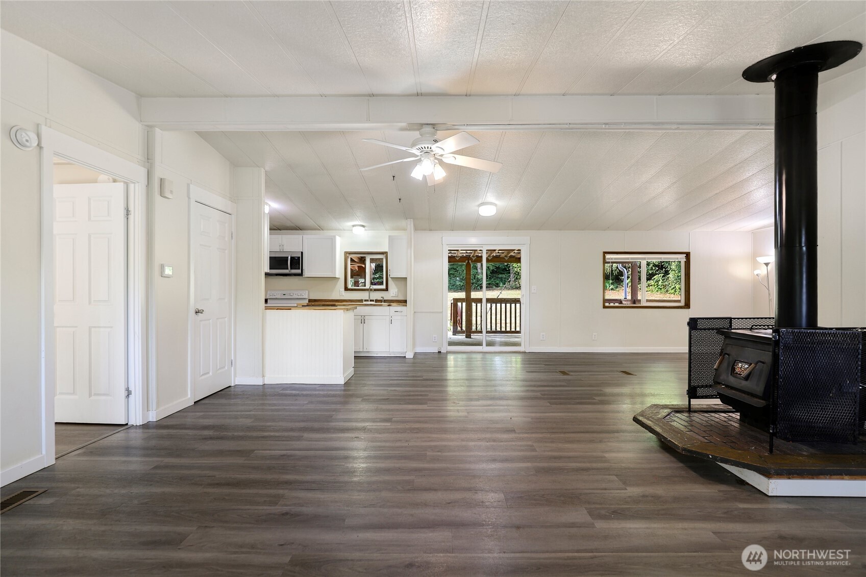 330 Southwest Dogwood Road Port Orchard, WA 98367 - Photo 14 of 39 Gallery Image 14
