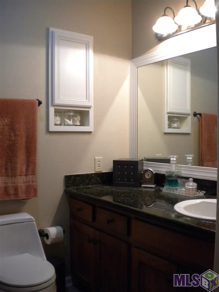 12044 Beauverde Court Baton Rouge, LA 70815 - Photo 17 of 33 master bath