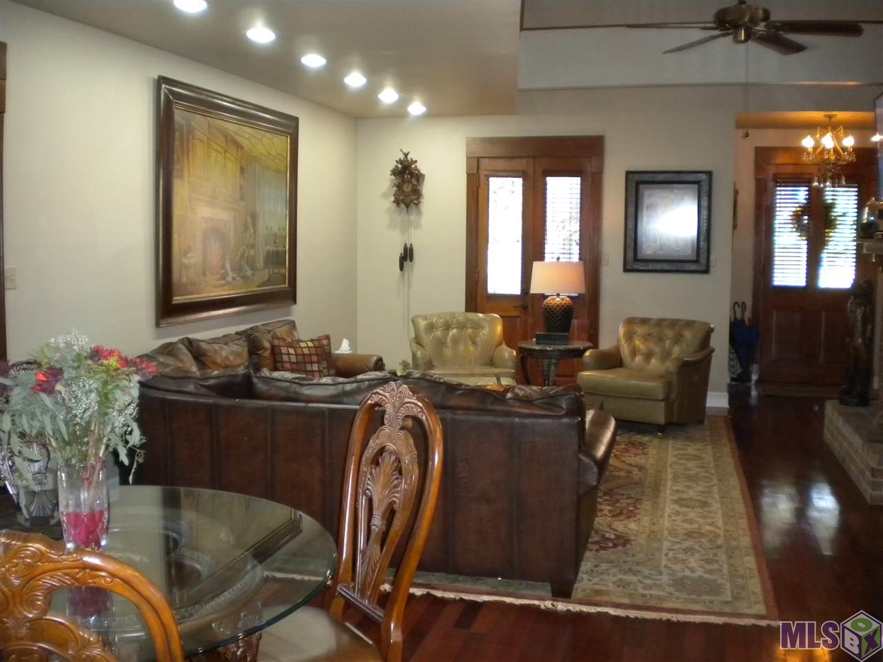 12044 Beauverde Court Baton Rouge, LA 70815 - Photo 3 of 33 Living Room