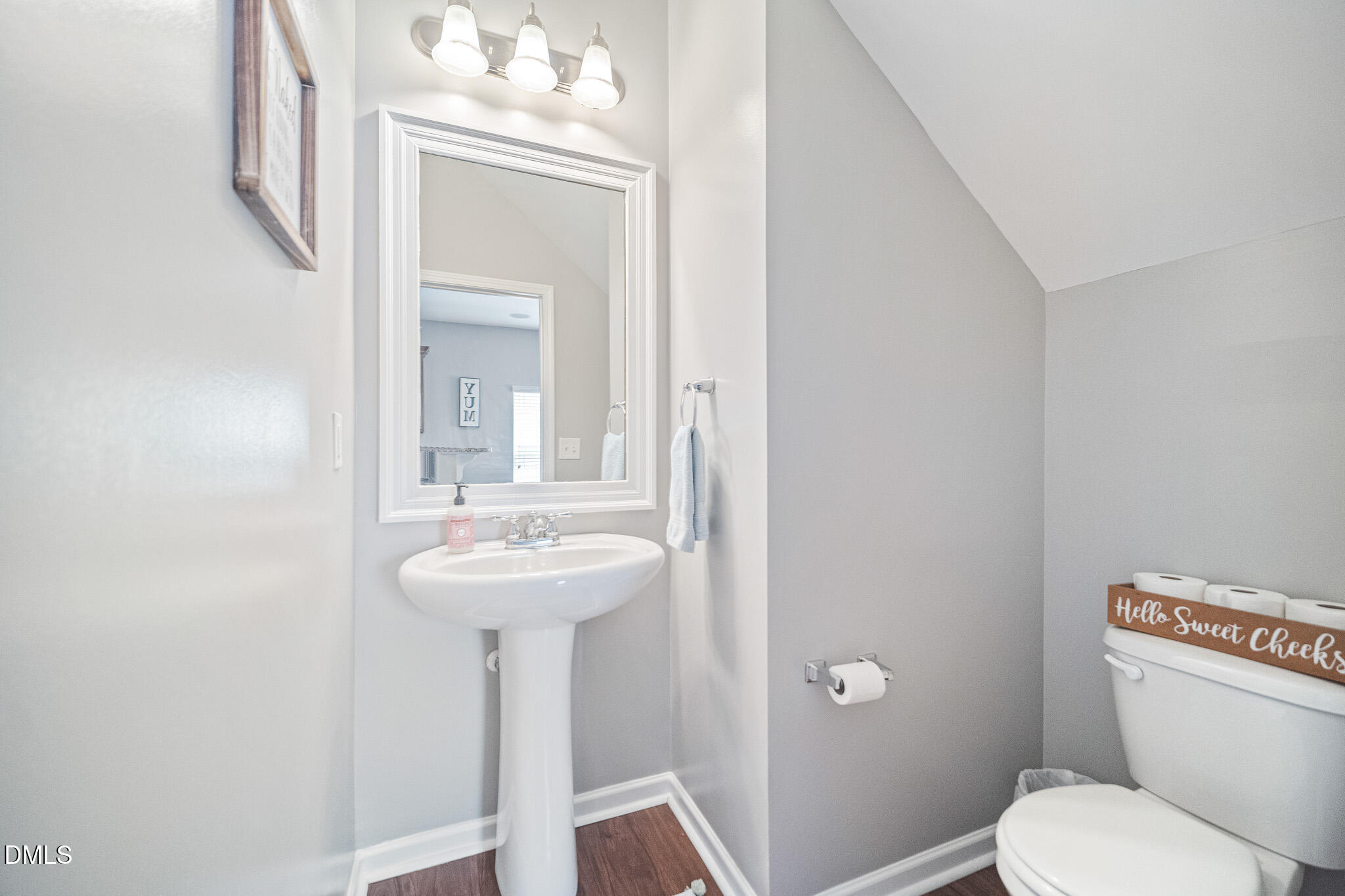 539 Smith Ridge Way Fuquay-Varina, NC 27526 - Photo 7 of 25 Gallery Image 7