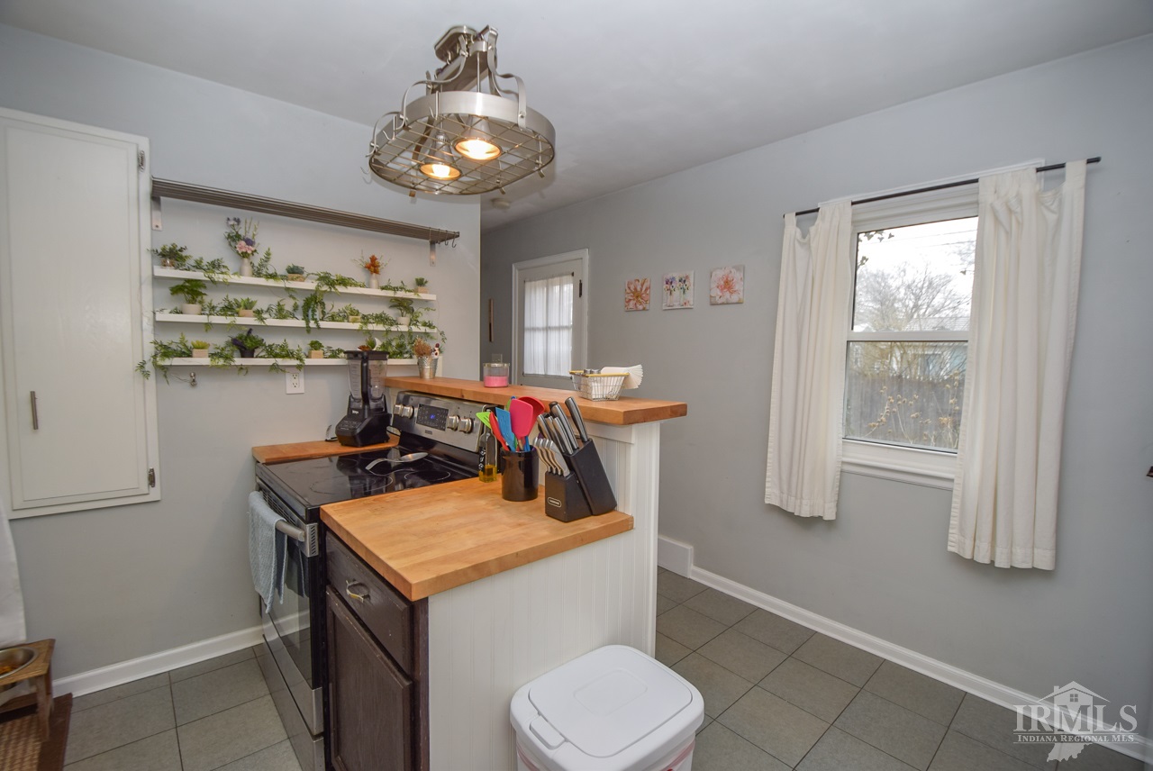 3108 West Riverside Avenue Muncie, IN 47304 - Photo 13 of 29 Gallery Image 13