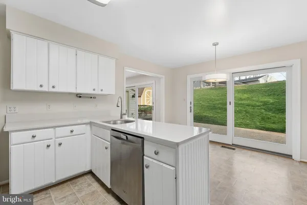 $5,200 | 2302 Tanglevale Drive, Vienna, VA 22181