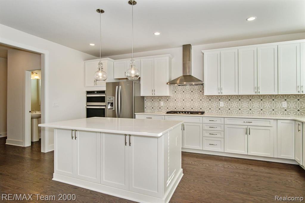 50625 Rockingham Drive Canton, MI 48188 - Photo 12 of 30