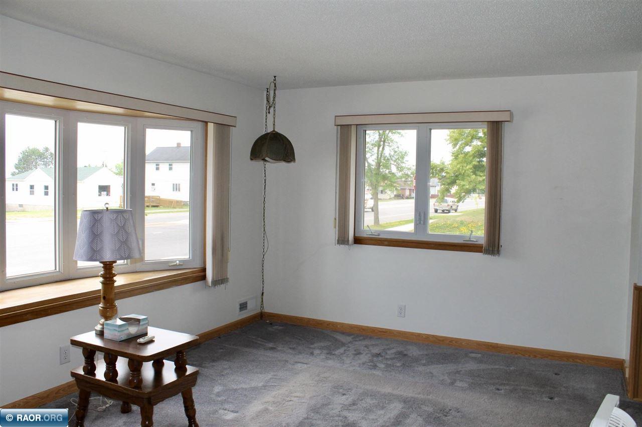320 Broadway Gilbert, MN 55741 - Photo 6 of 13