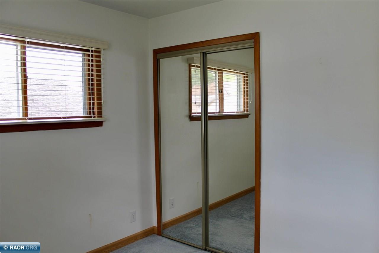 320 Broadway Gilbert, MN 55741 - Photo 10 of 13