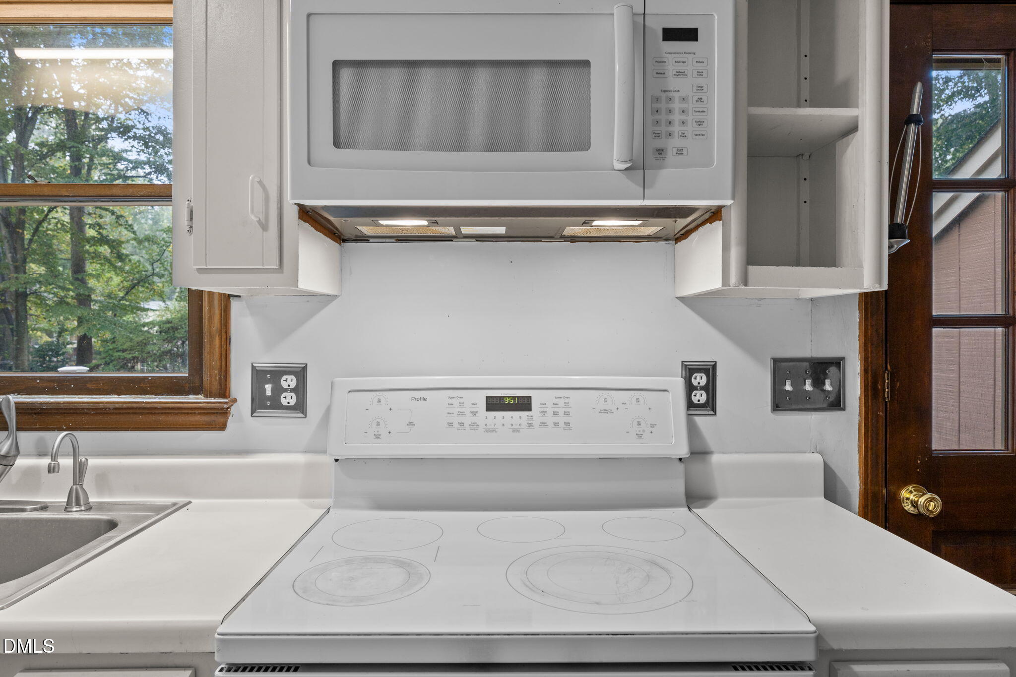 2713 Salisbury Plain Raleigh, NC 27613 - Photo 19 of 39 a bathroom with a sink and a mirror