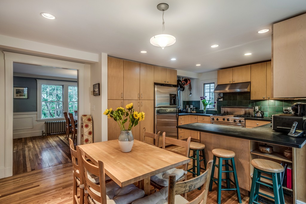 26 Berkshire Road Newton, MA 02460 - Photo 15 of 23