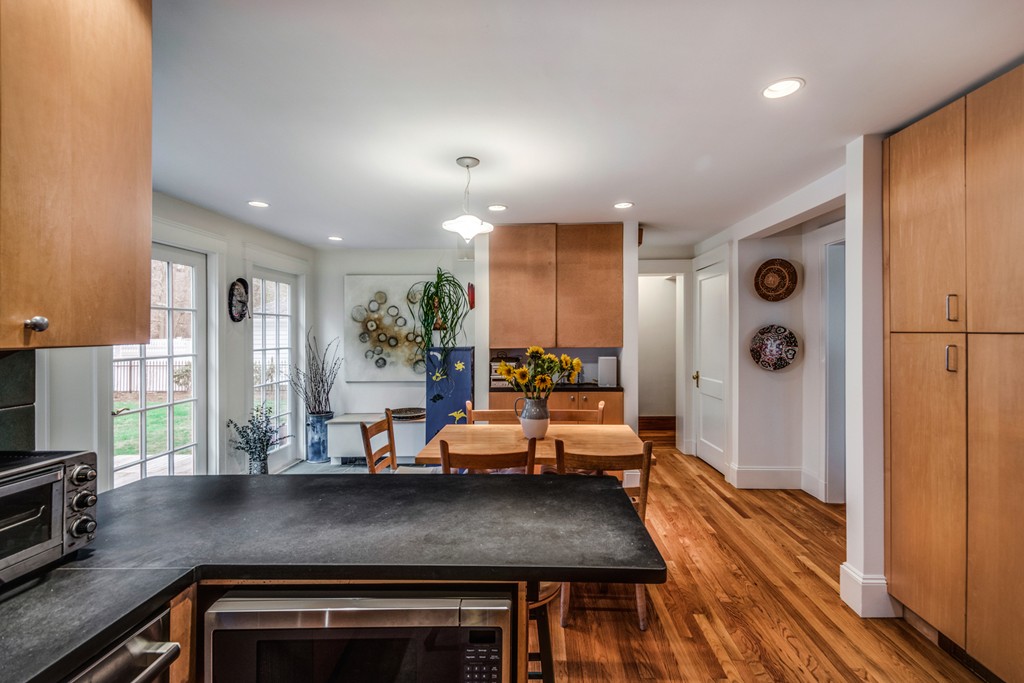 26 Berkshire Road Newton, MA 02460 - Photo 17 of 23
