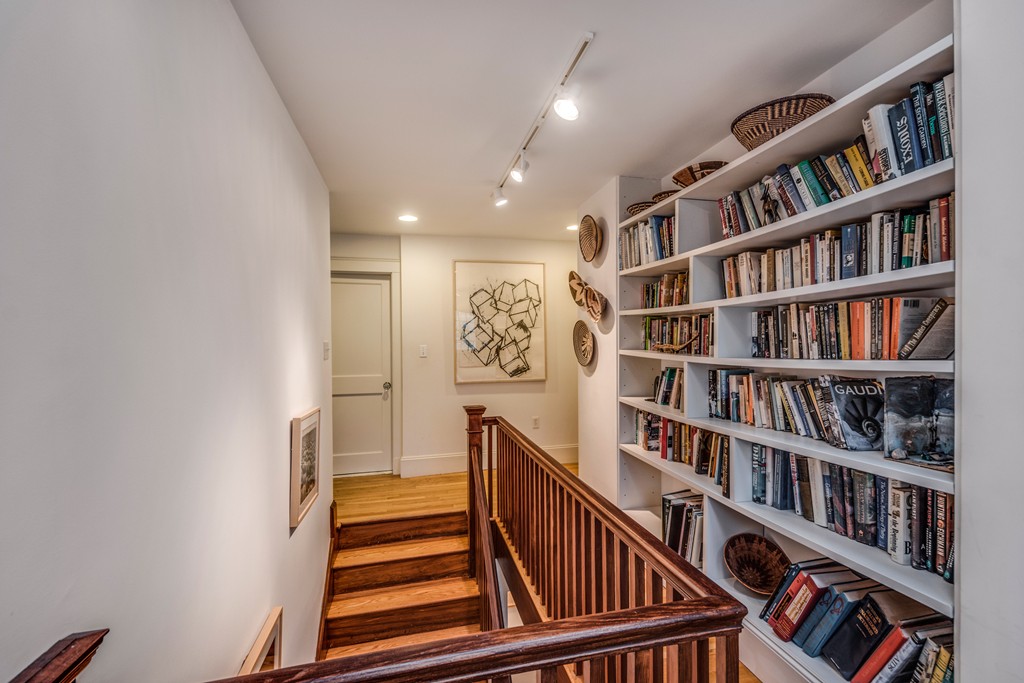 26 Berkshire Road Newton, MA 02460 - Photo 19 of 23