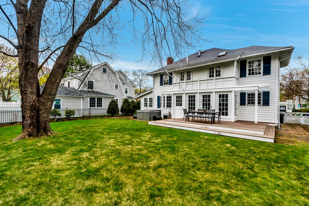 26 Berkshire Road Newton, MA 02460 - Photo 23 of 23