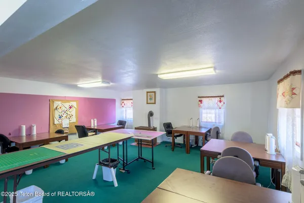$899,000 | 21 East Pine Street, Pinedale, WY 82941