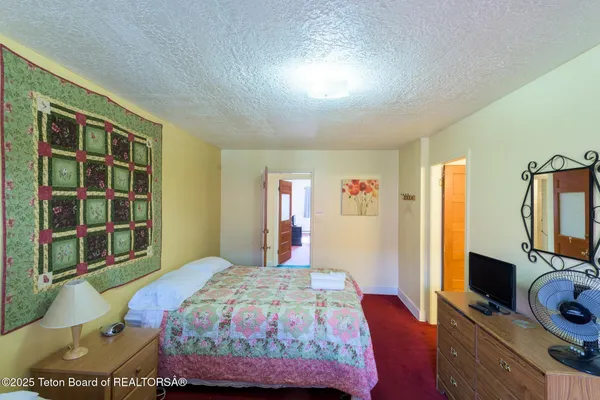 $899,000 | 21 East Pine Street, Pinedale, WY 82941