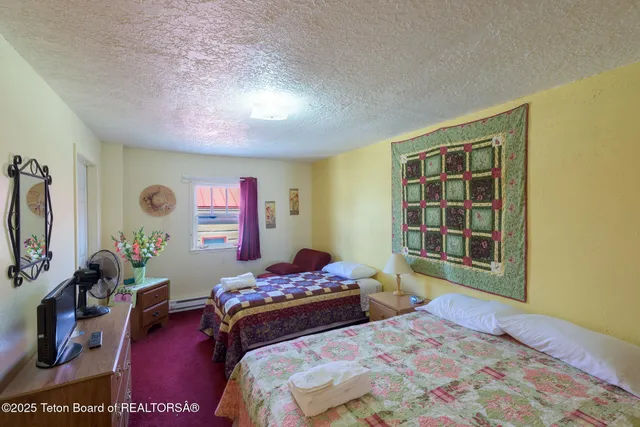 $899,000 | 21 East Pine Street, Pinedale, WY 82941