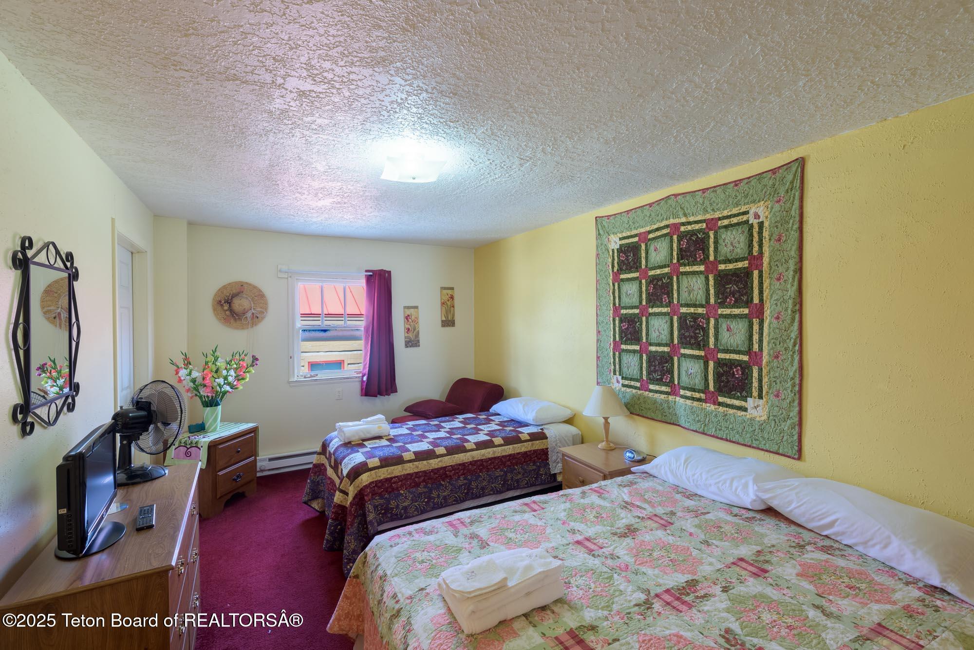 21 East Pine Street Pinedale, WY 82941 - Photo 17 of 50 DSC_8271-HDR