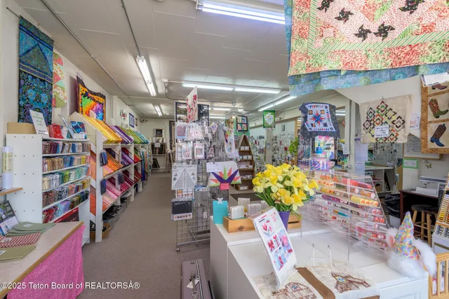 $899,000 | 21 East Pine Street, Pinedale, WY 82941