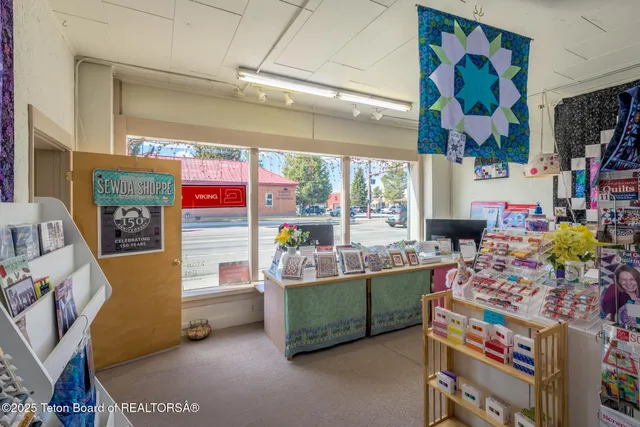 $899,000 | 21 East Pine Street, Pinedale, WY 82941