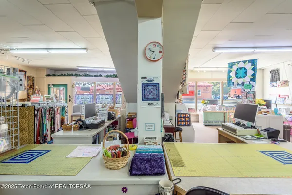 $899,000 | 21 East Pine Street, Pinedale, WY 82941