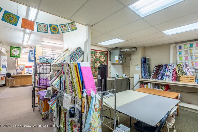 $899,000 | 21 East Pine Street, Pinedale, WY 82941