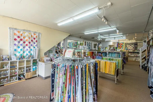 $899,000 | 21 East Pine Street, Pinedale, WY 82941