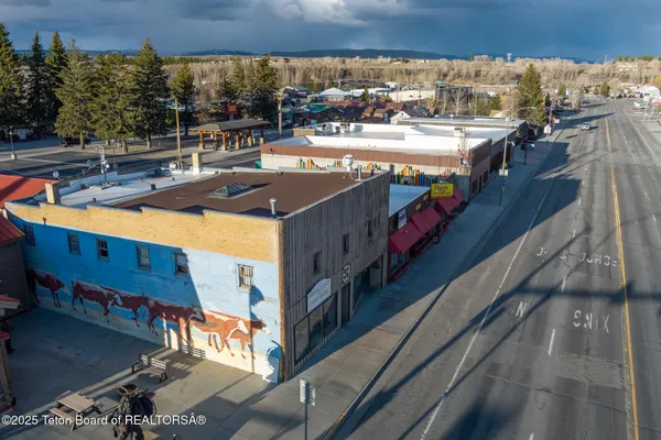 $899,000 | 21 East Pine Street, Pinedale, WY 82941